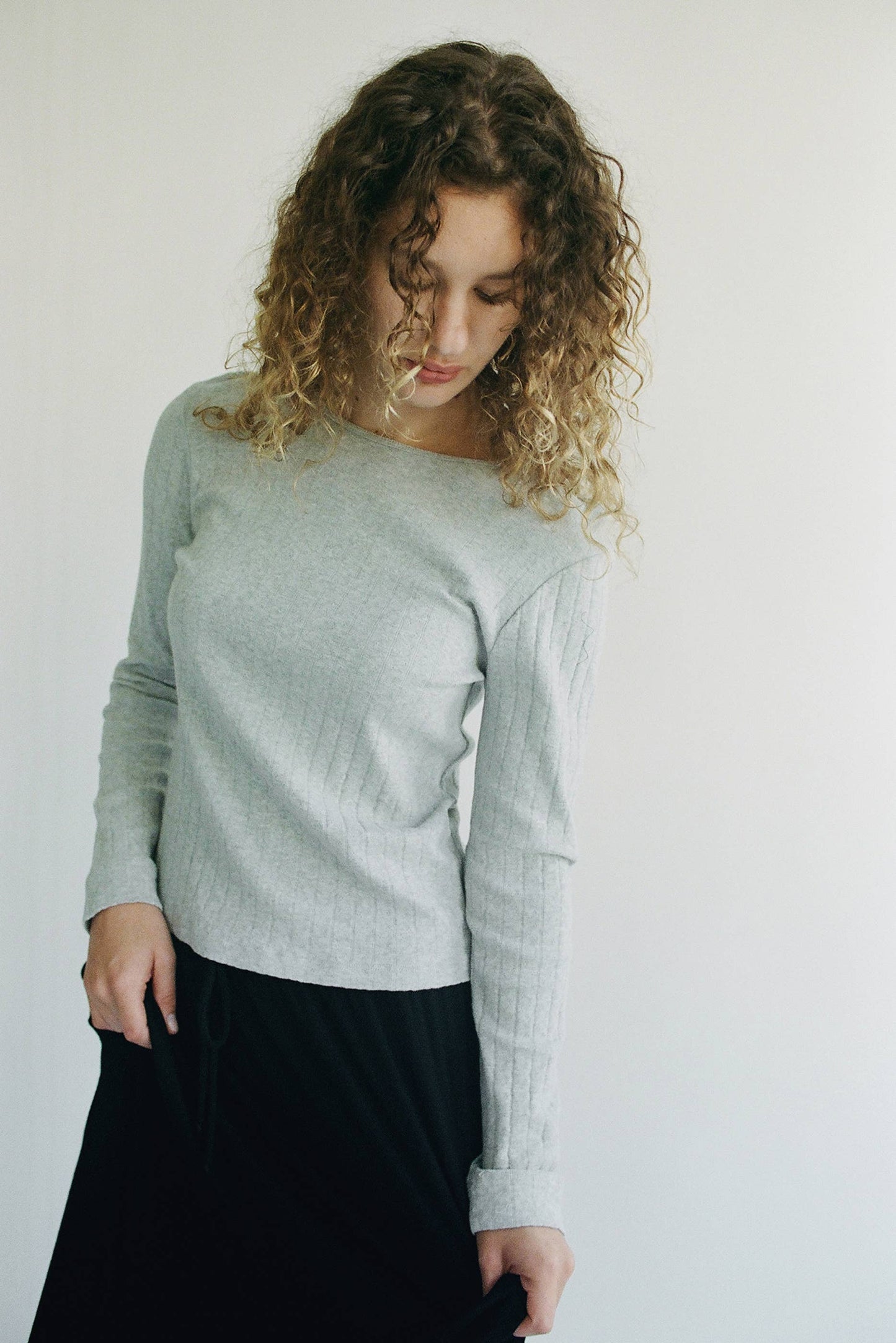 The Nephele Textured Long Sleeve // Heather Grey